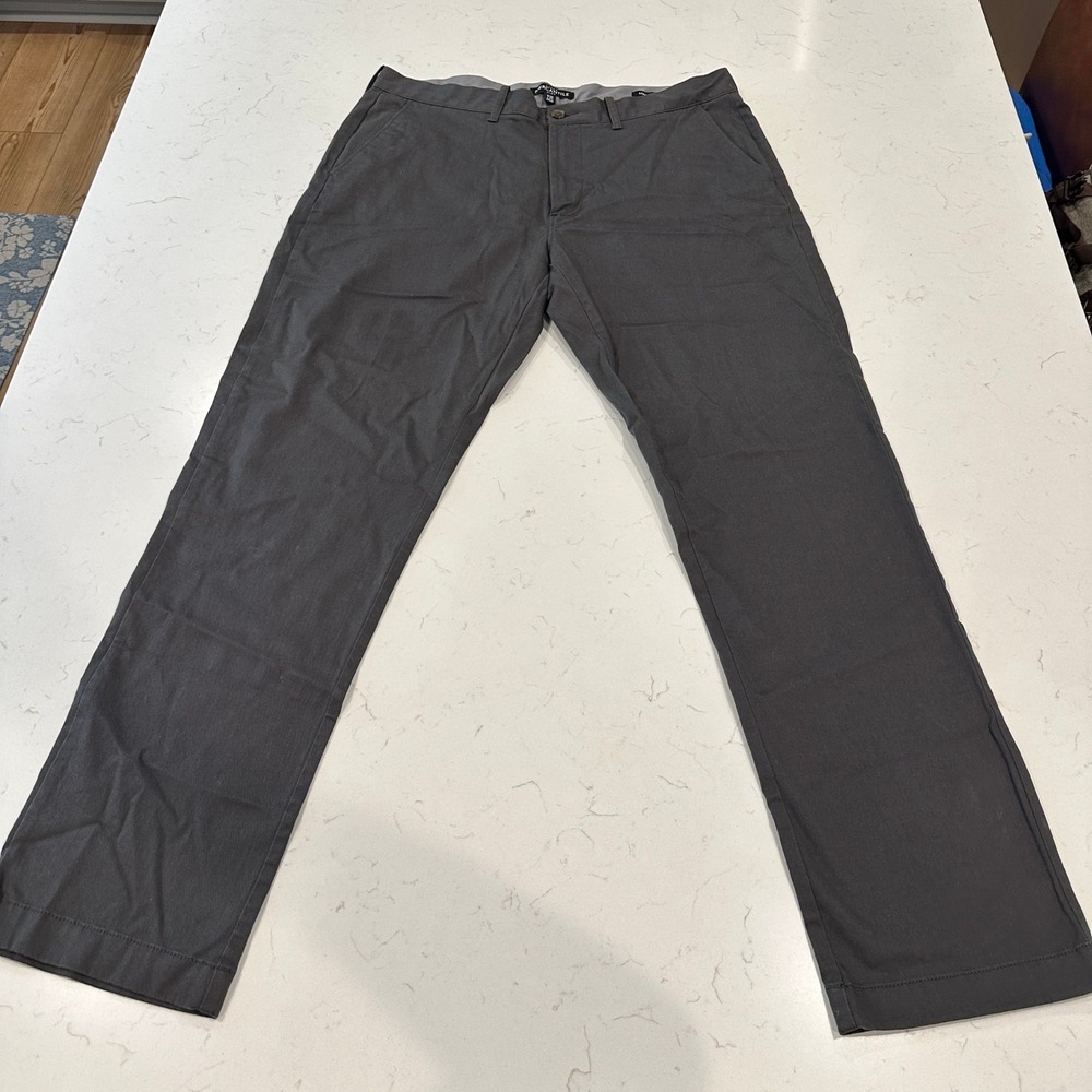 J.Crew Mercantile Flex Straight Leg Chinos Mens 35x32 Charcoal Gray Pants
